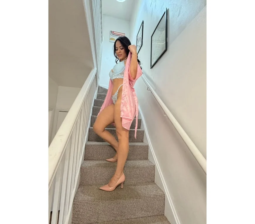 Escort Gallery