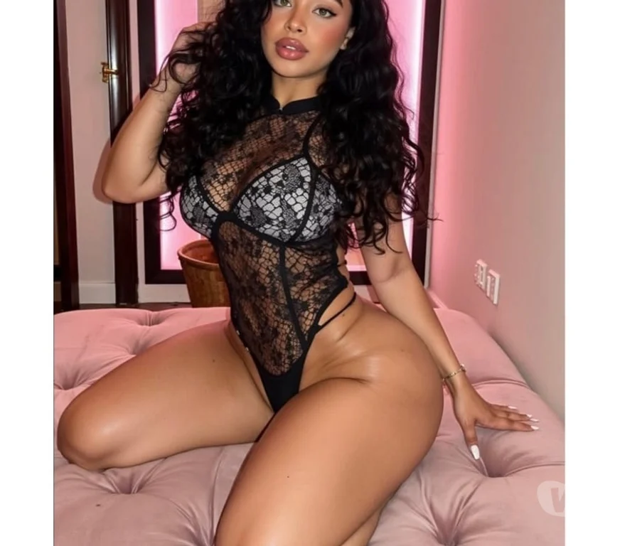 Escort Gallery
