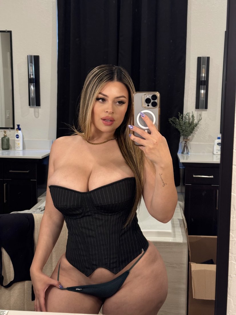 Escort Gallery