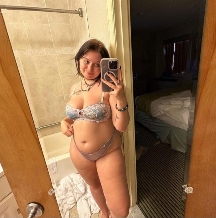 Escort Gallery