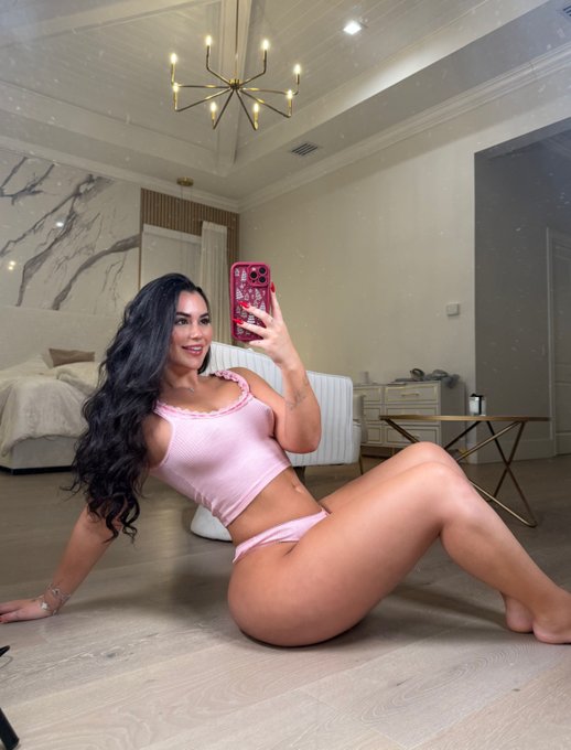 Escort Gallery