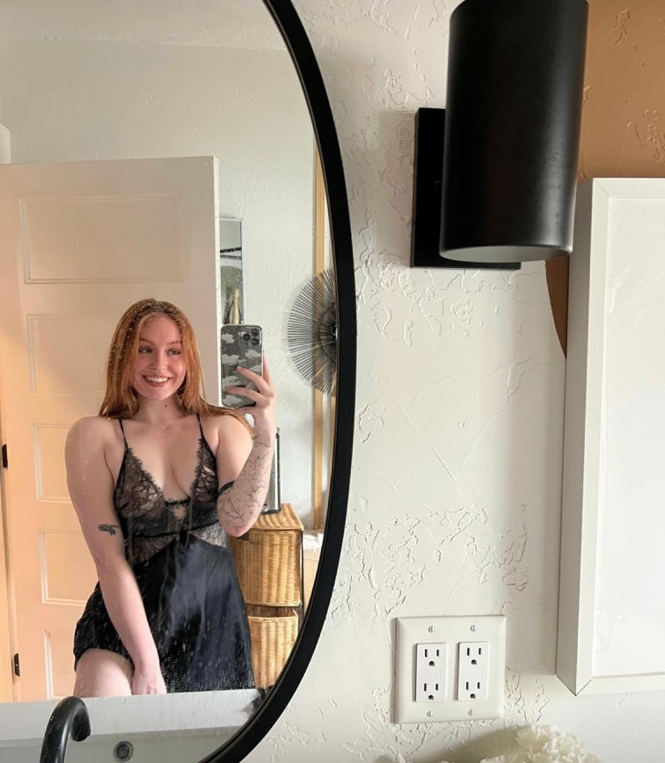 Escort Gallery