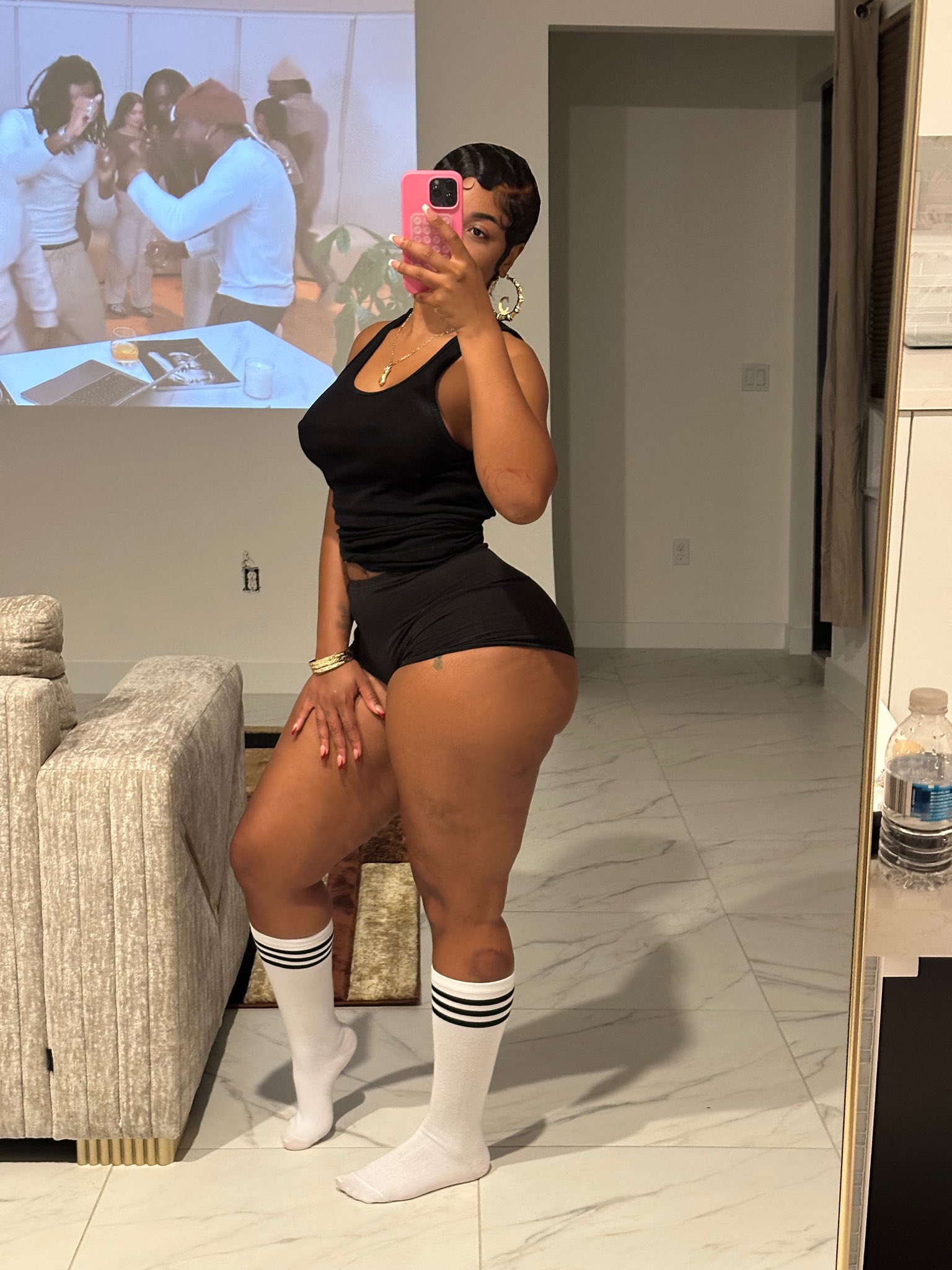 Escort Gallery