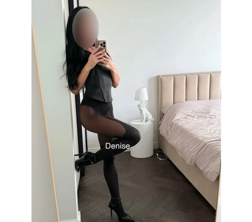Escort Gallery
