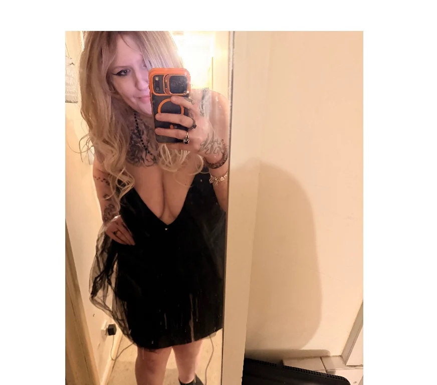 Escort Gallery