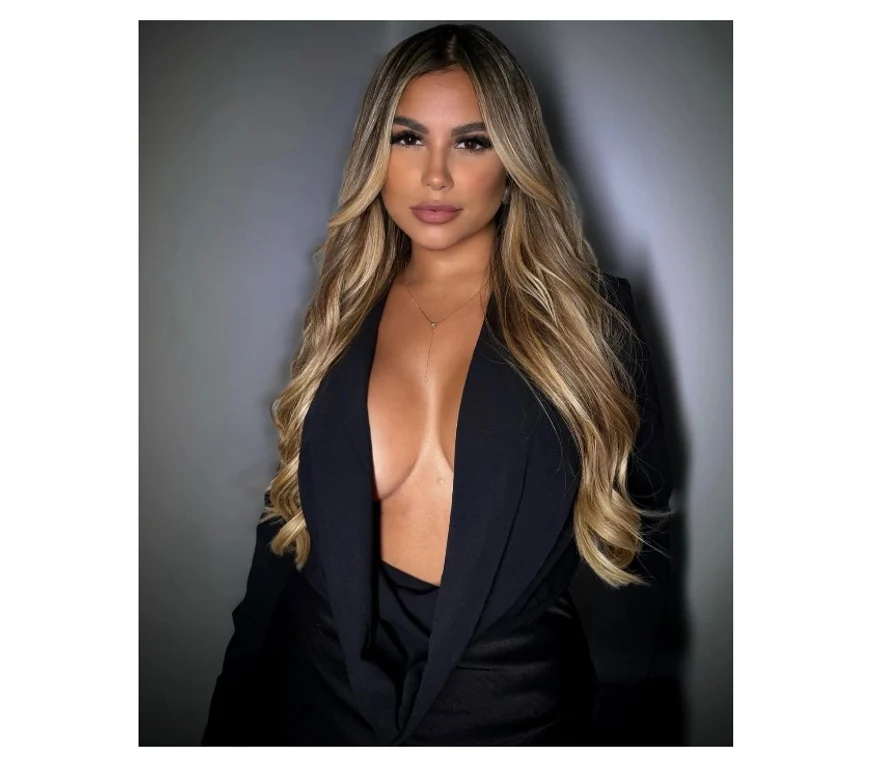Escort Gallery