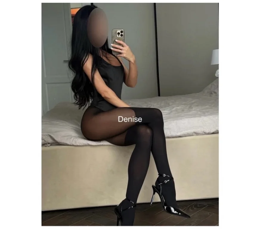 Escort Gallery