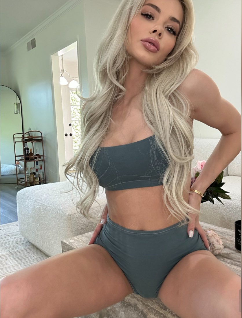 Escort Gallery