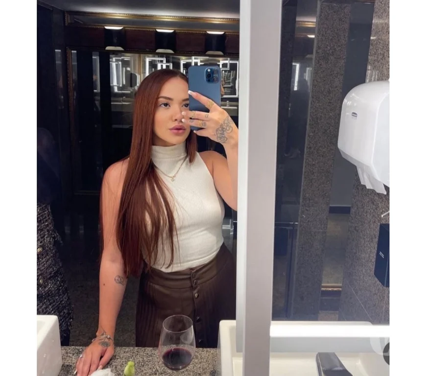 Escort Gallery