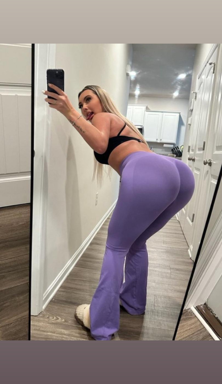 Escort Gallery