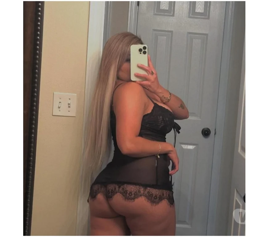 Escort Gallery