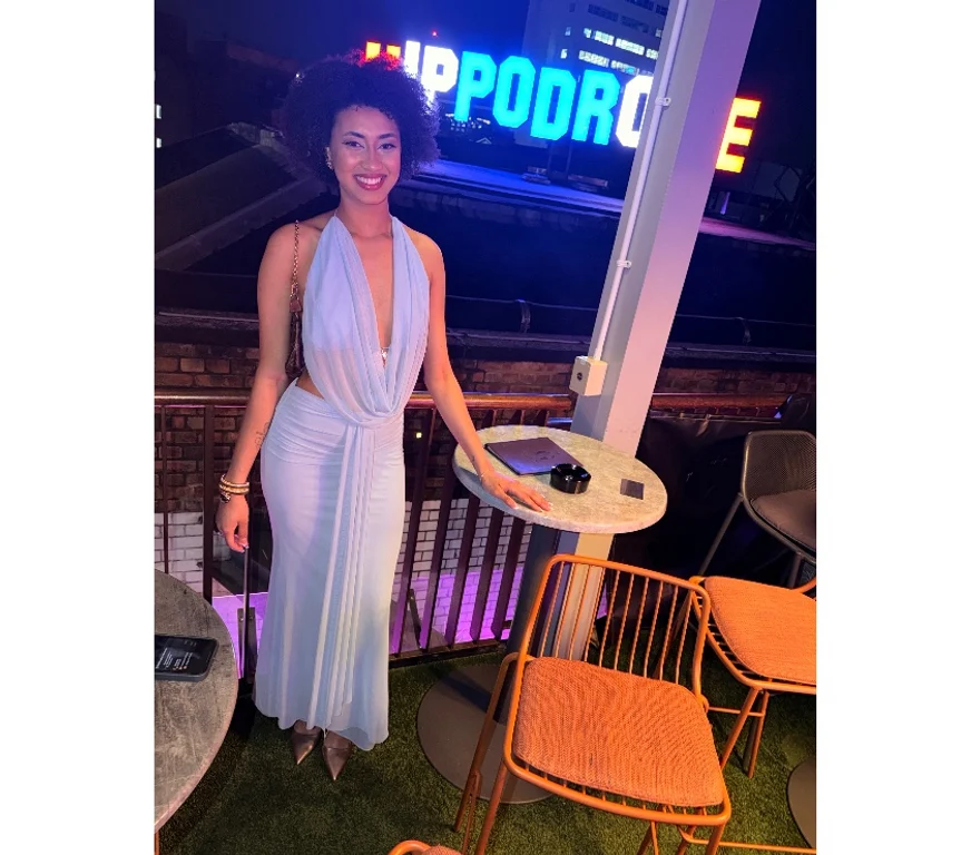 Escort Gallery