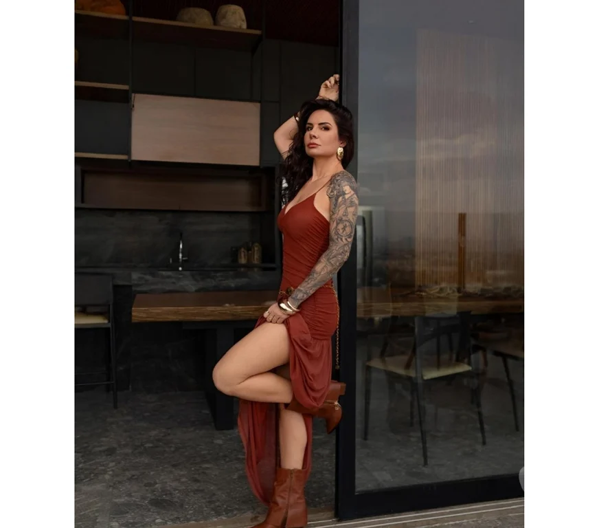 Escort Gallery