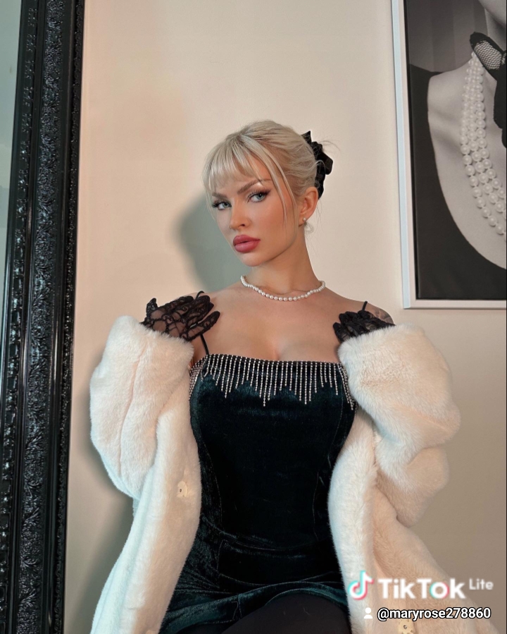 Escort Gallery