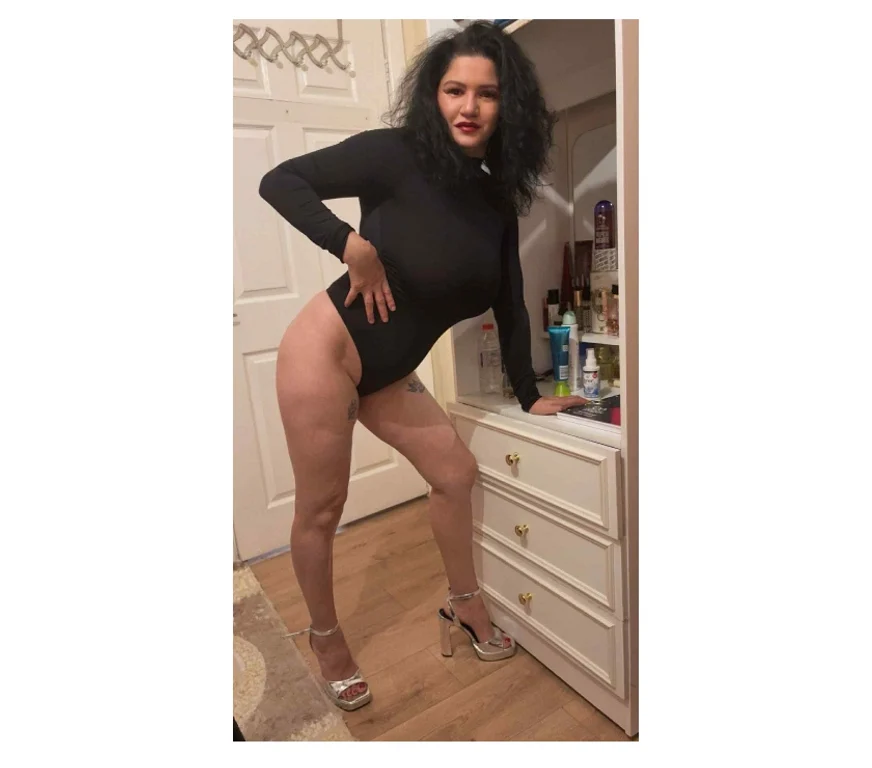 Escort Gallery