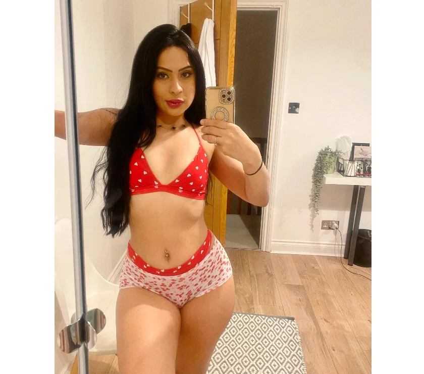 Escort Gallery