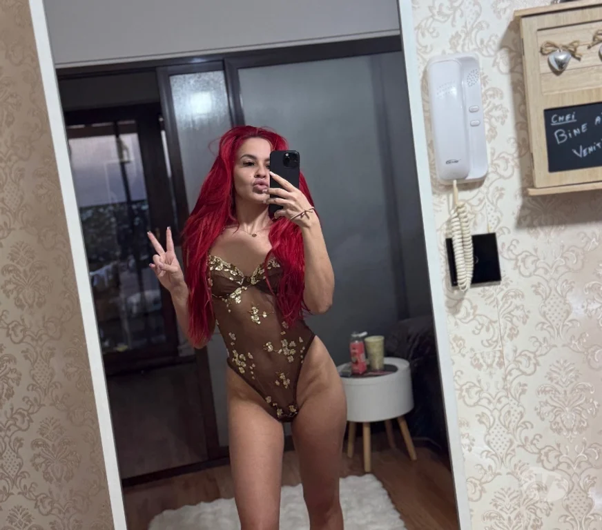 Escort Gallery