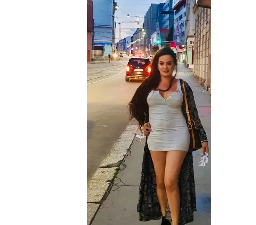 Escort Gallery