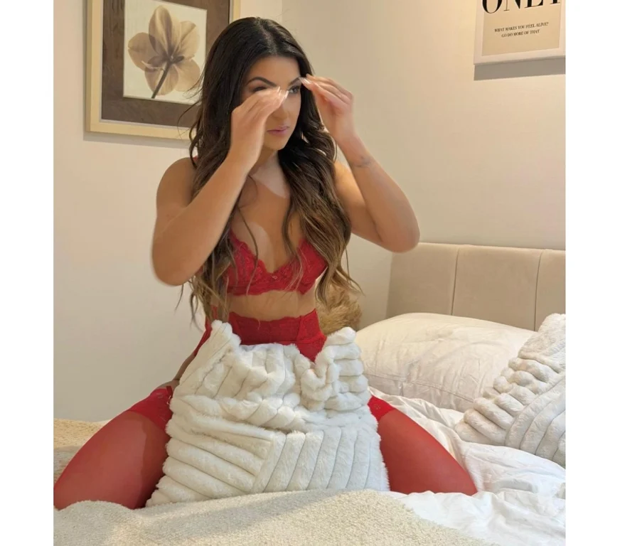 Escort Gallery