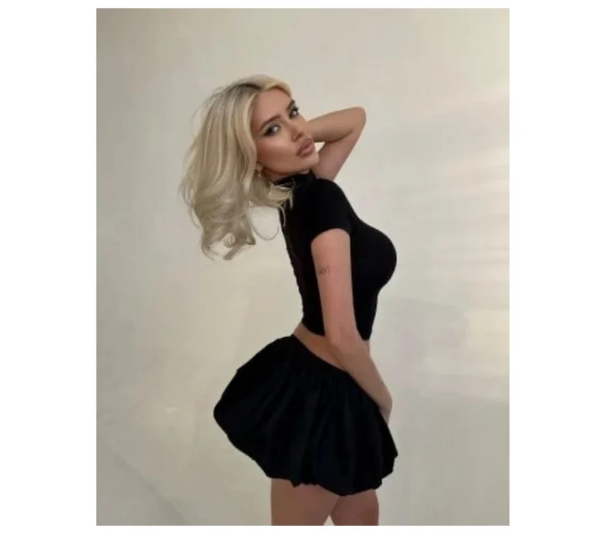 Escort Gallery