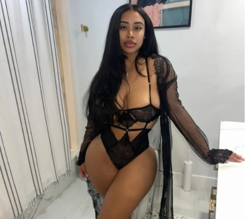 Escort Gallery