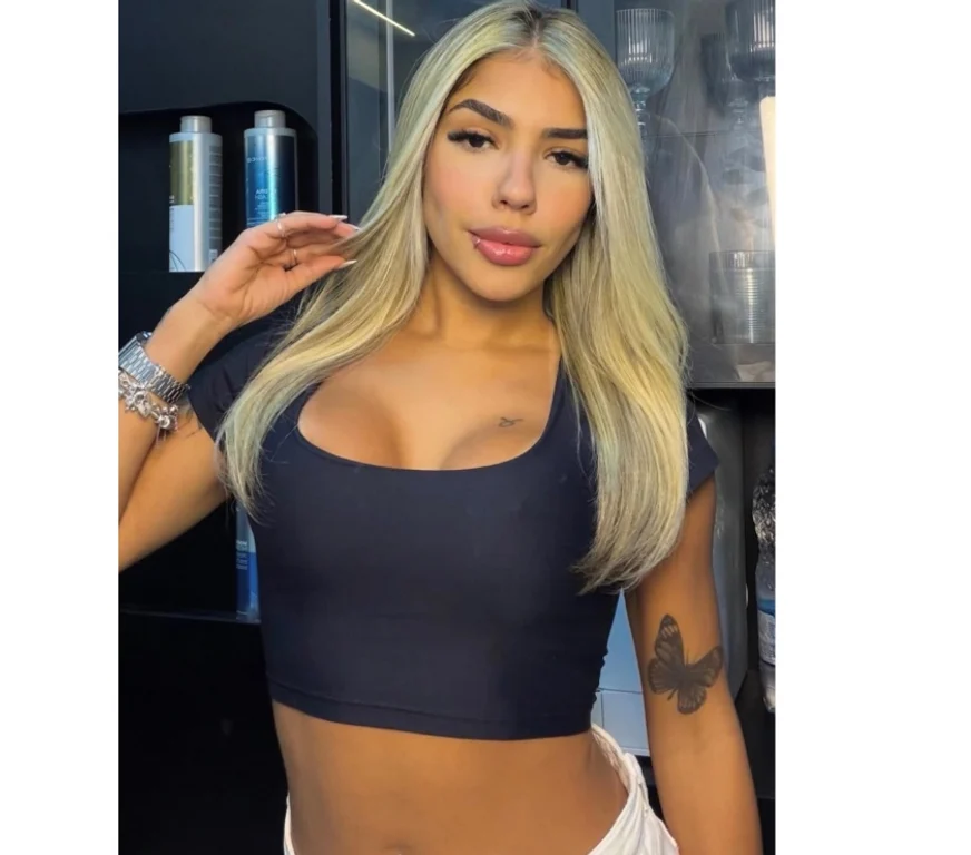 Escort Gallery