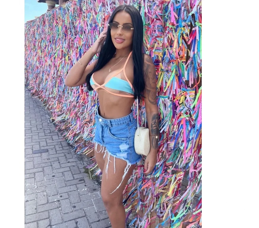 Escort Gallery