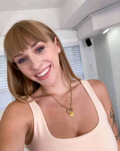 Escort Gallery