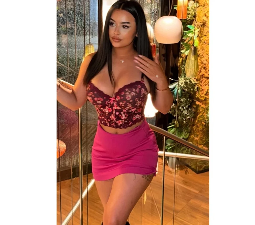 Escort Gallery
