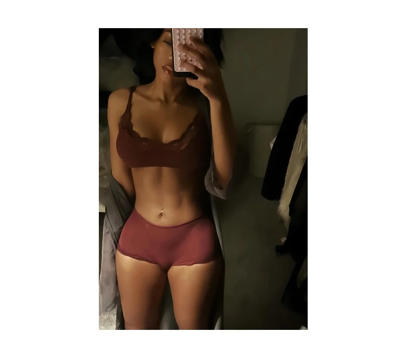 Escort Gallery