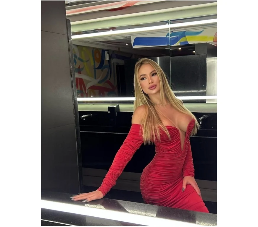 Escort Gallery