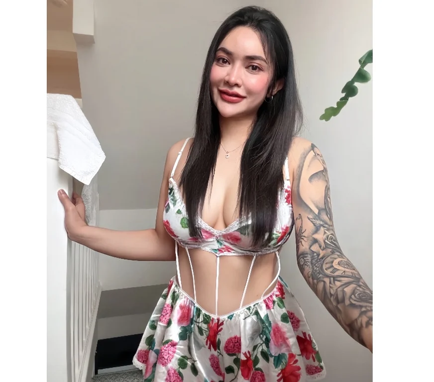 Escort Gallery