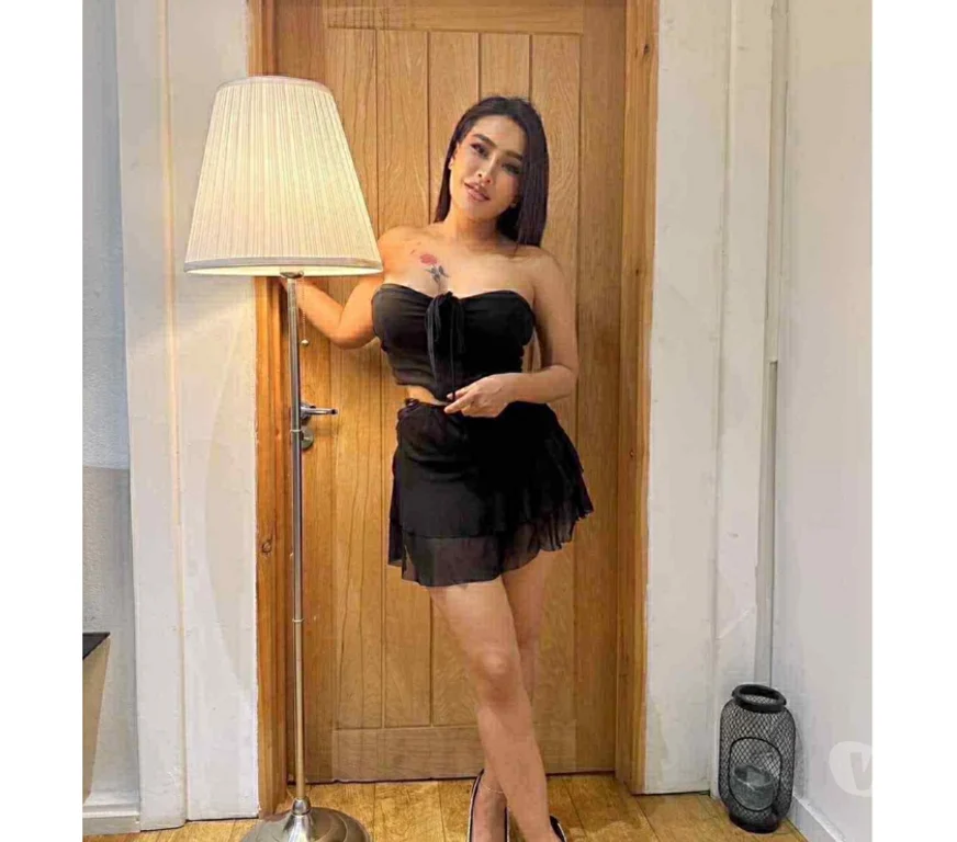 Escort Gallery