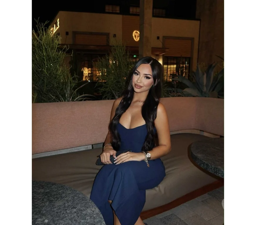 Escort Gallery
