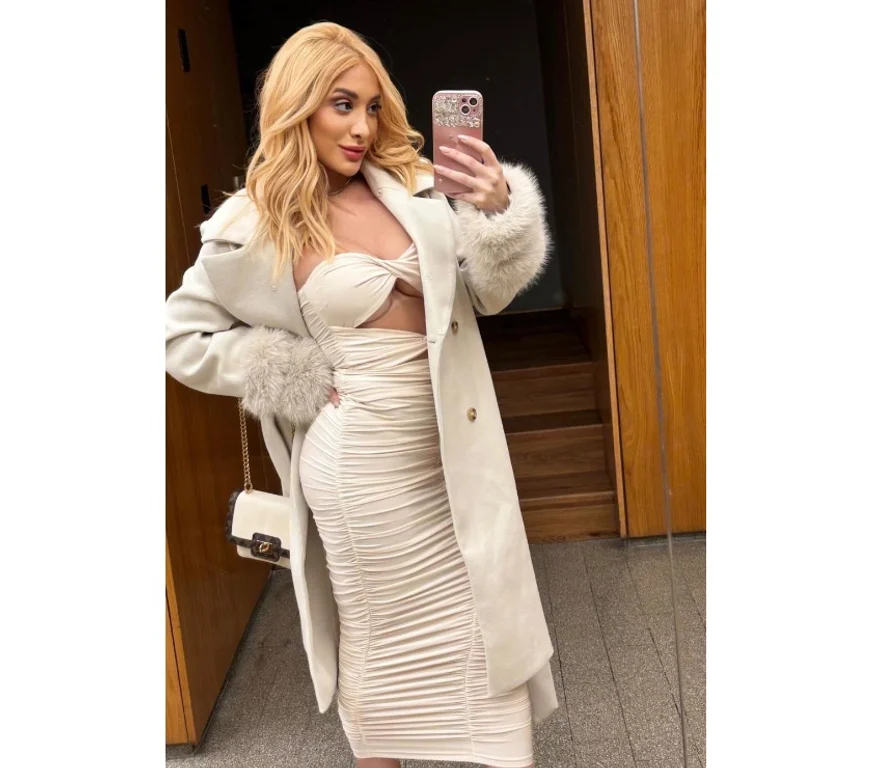 Escort Gallery