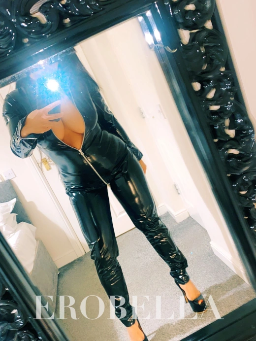 Escort Gallery