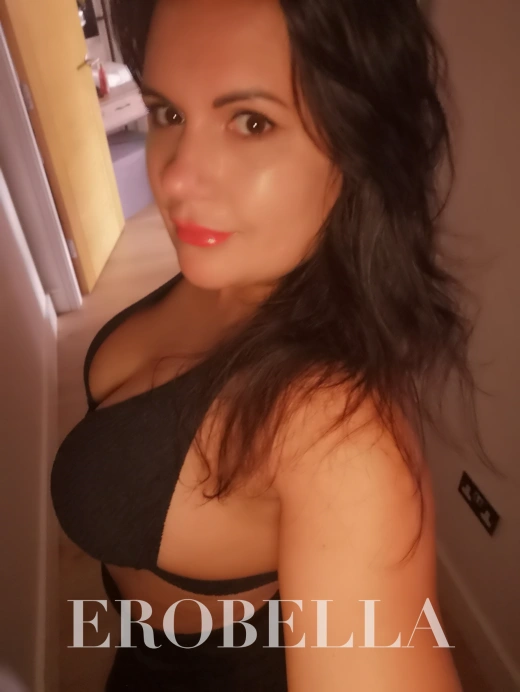 Escort Gallery