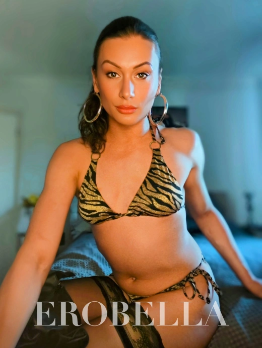 Escort Gallery