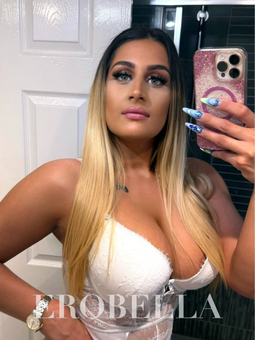 Escort Gallery