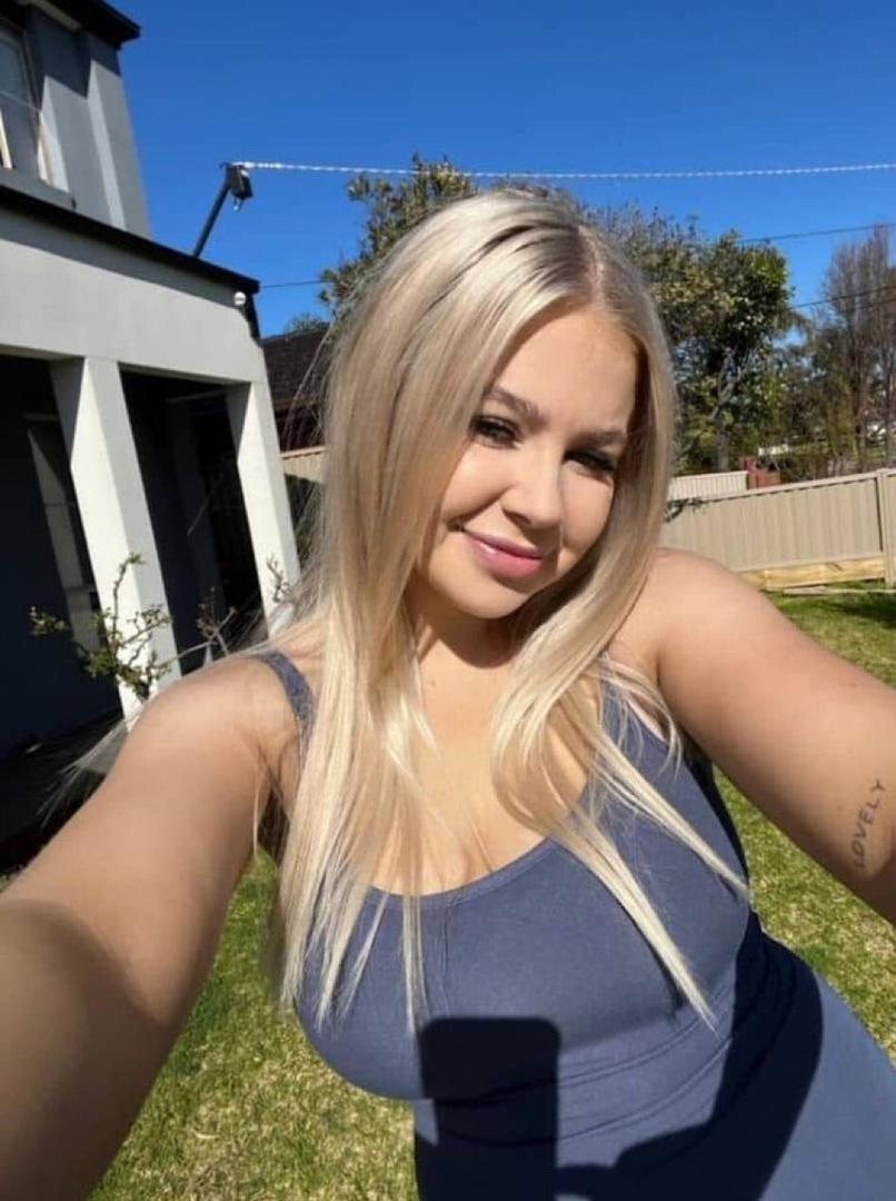Escort Gallery