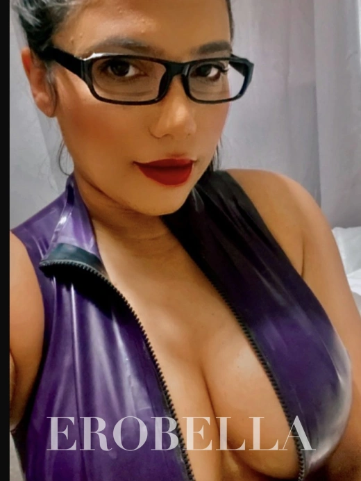 Escort Gallery