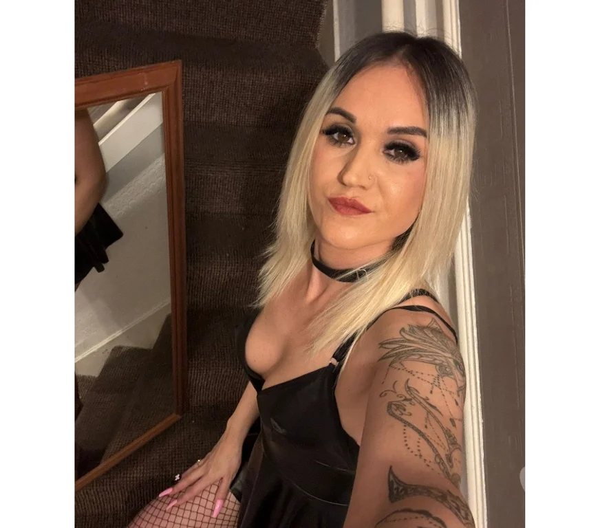 Escort Gallery
