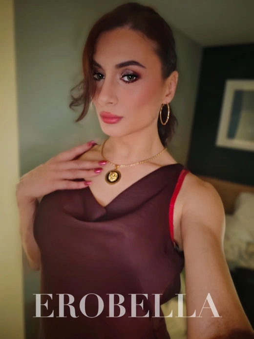 Escort Gallery