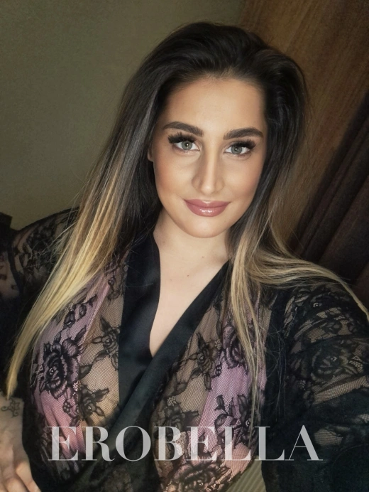 Escort Gallery