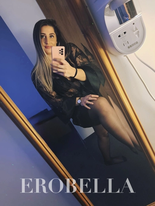 Escort Gallery