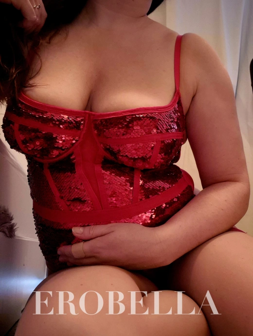 Escort Gallery