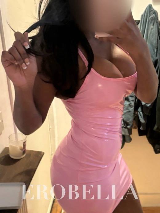 Escort Gallery