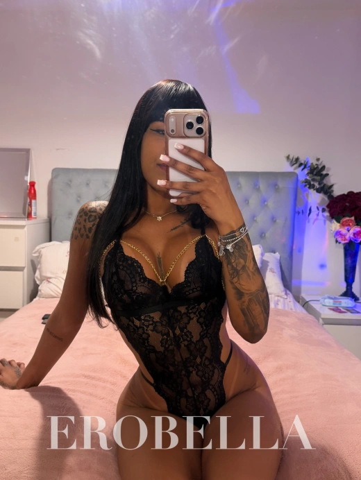 Escort Gallery