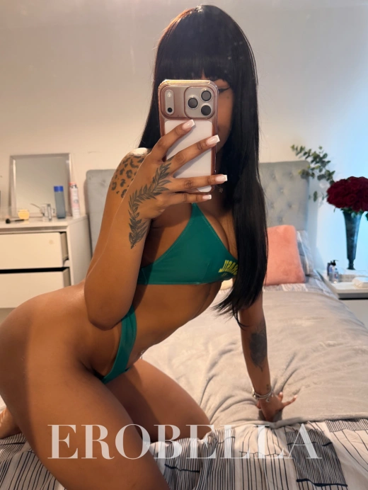 Escort Gallery