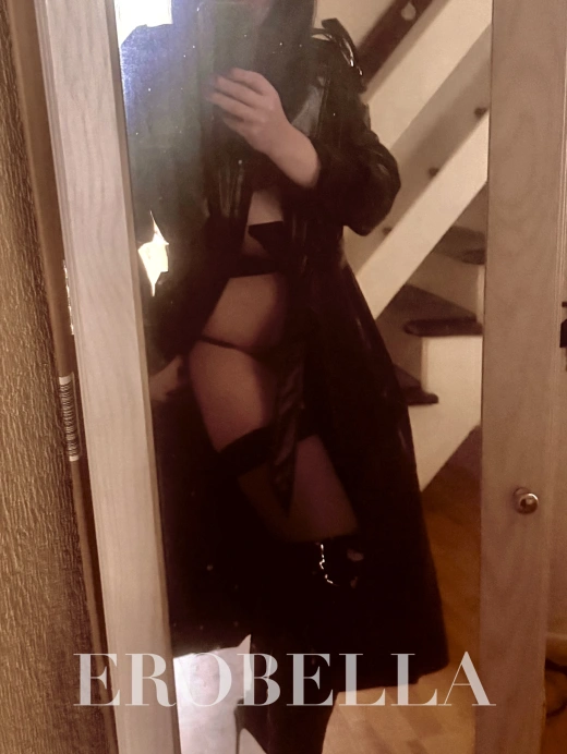 Escort Gallery